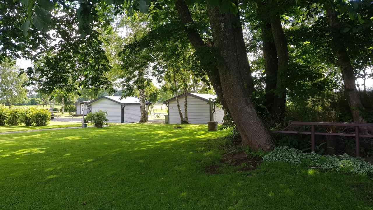 Backgardens Stugby Villa Axvall Buitenkant foto